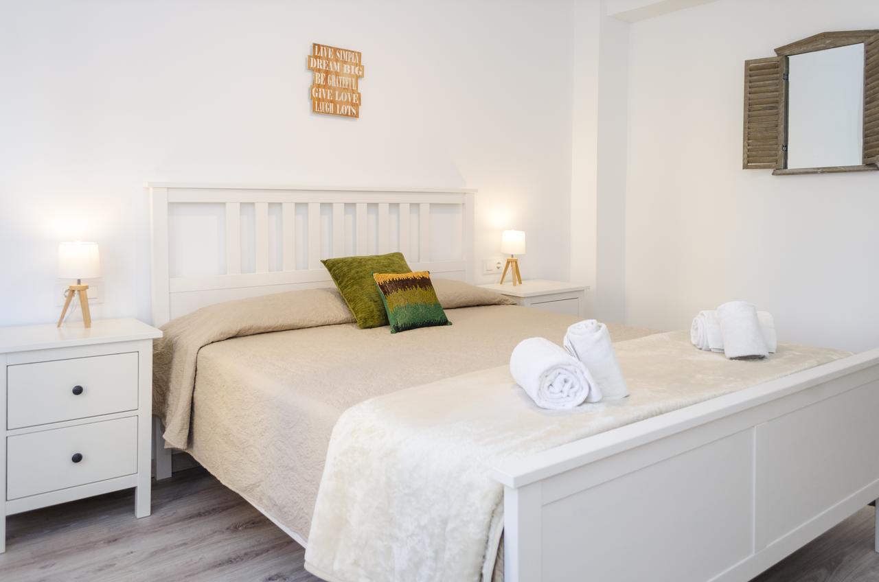Apartup Viveros Pets Valencia Exterior photo